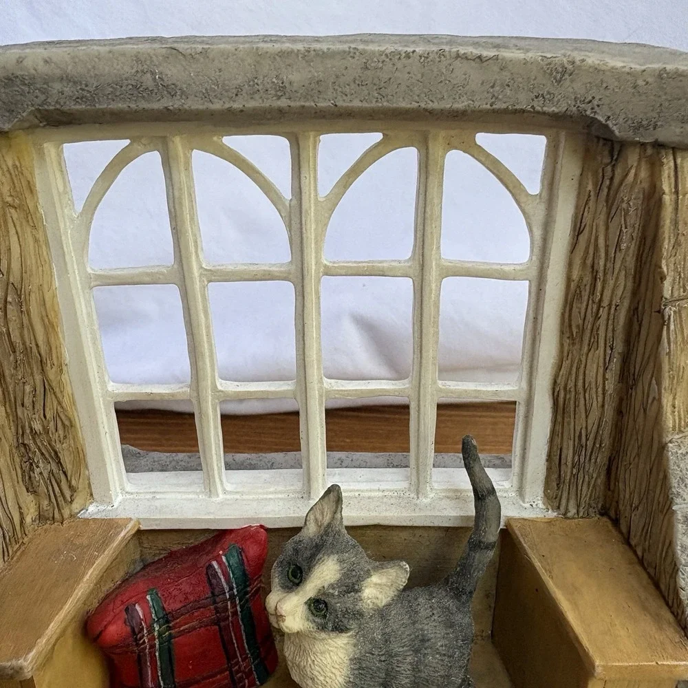 Leonardo Collection Westie Dogs Gray Kitten Figurine No Place Like Home 1998